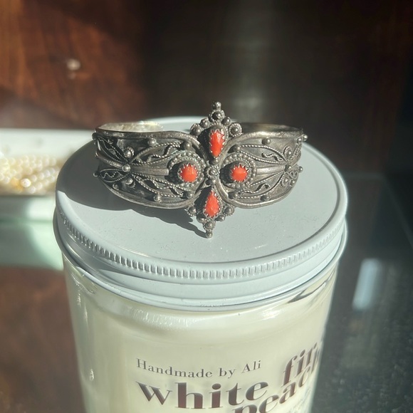 Sterling silver Berber bracelet with coral - Picture 3 of 4